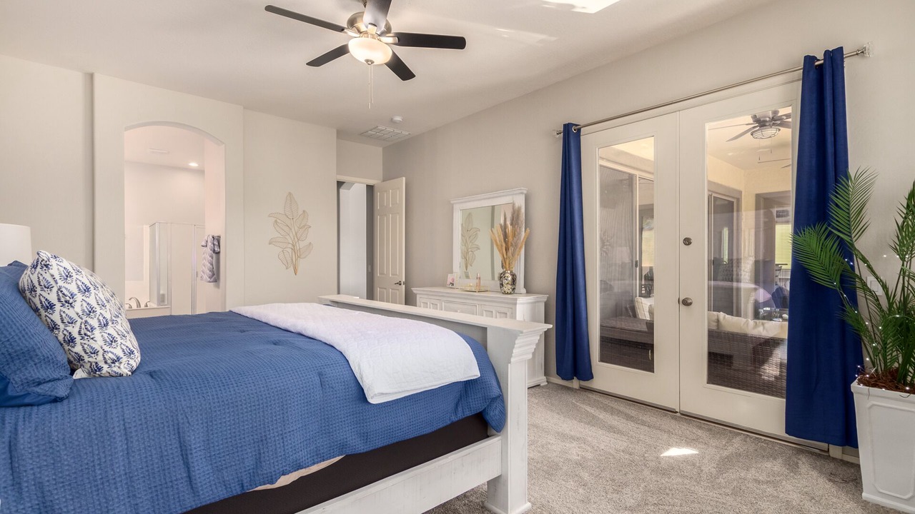 Photo of Bedroom in Palm Valley