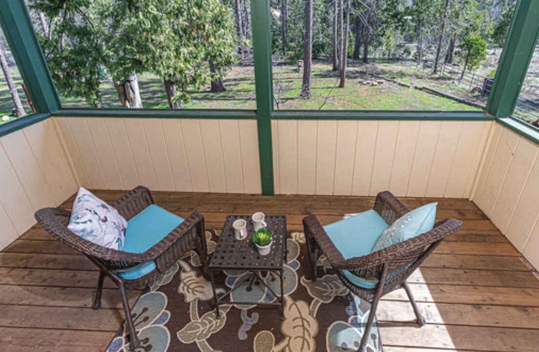 Photo of Patio Balcony in Mariposa