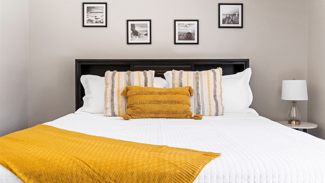 Photo of Bedroom in Roadrunner Estates East