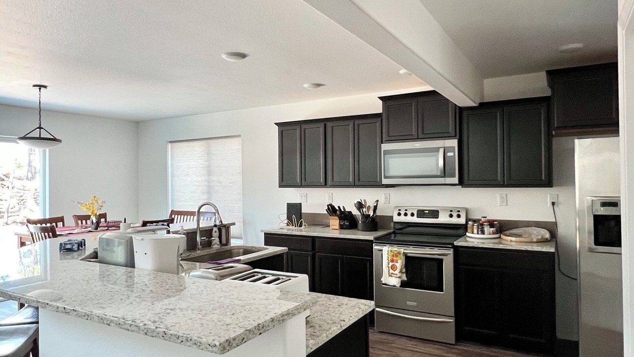 Photo of Kitchen in Deschutes River Woods