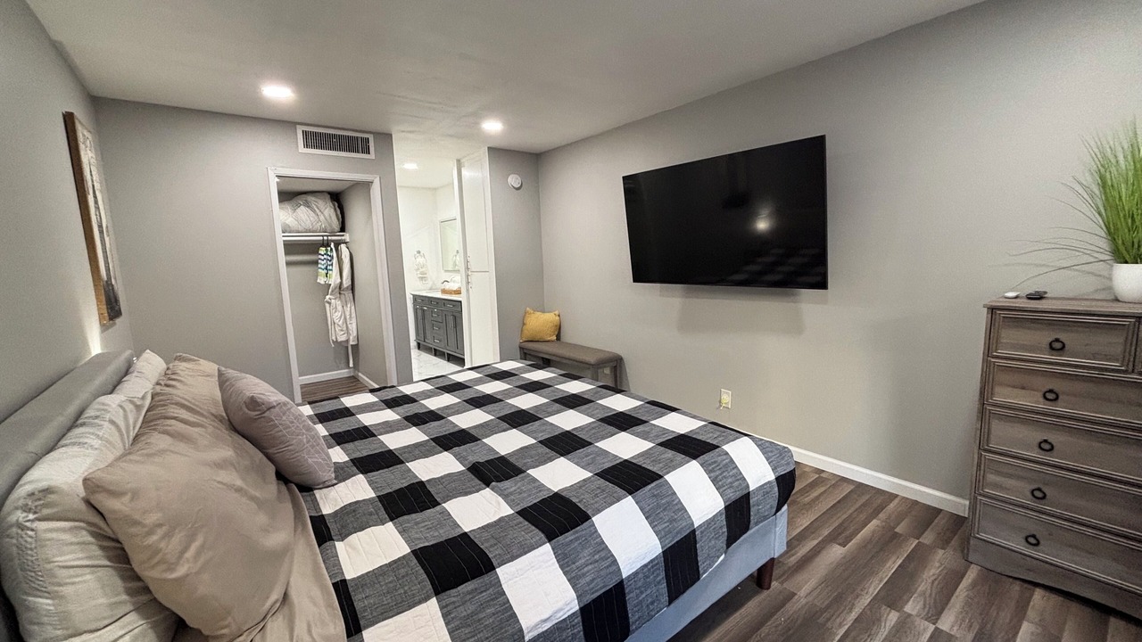 Photo of Bedroom in Sunrise Vista Chino
