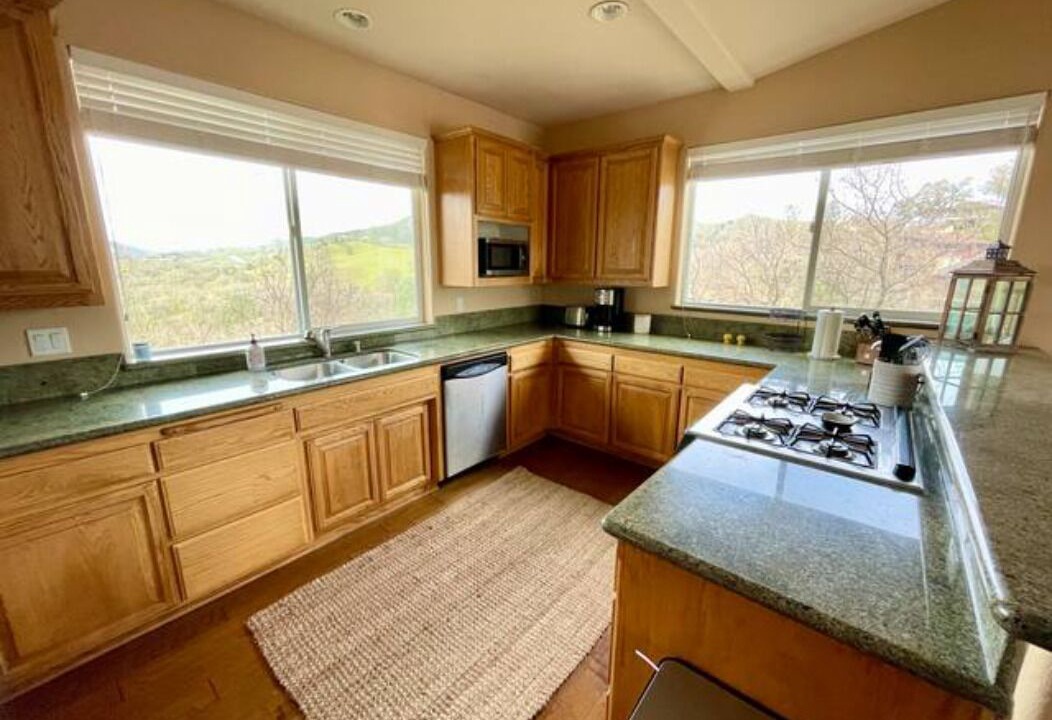 Photo of Kitchen in Oak Shores
