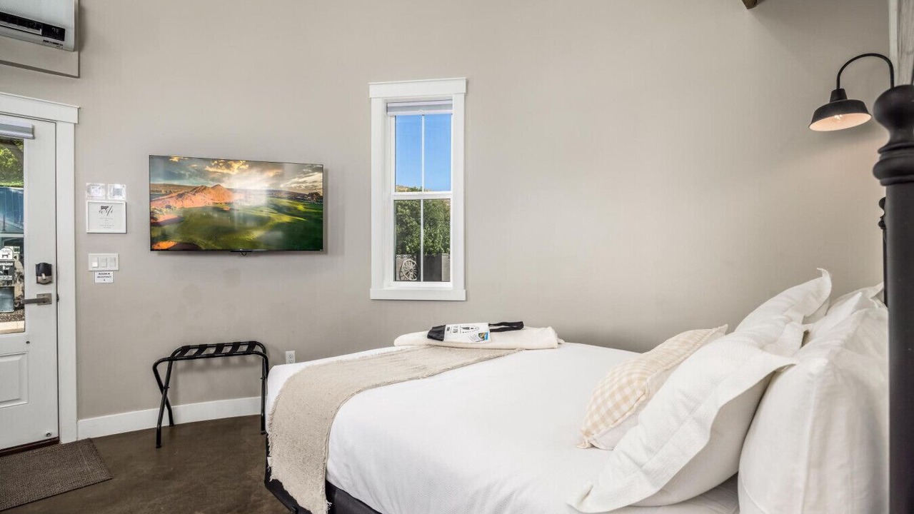 Photo of Bedroom in La Verkin