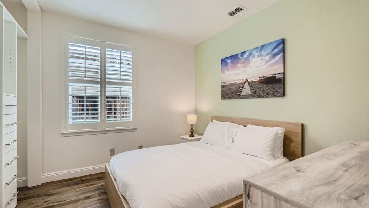 Photo of Bedroom in Roseville