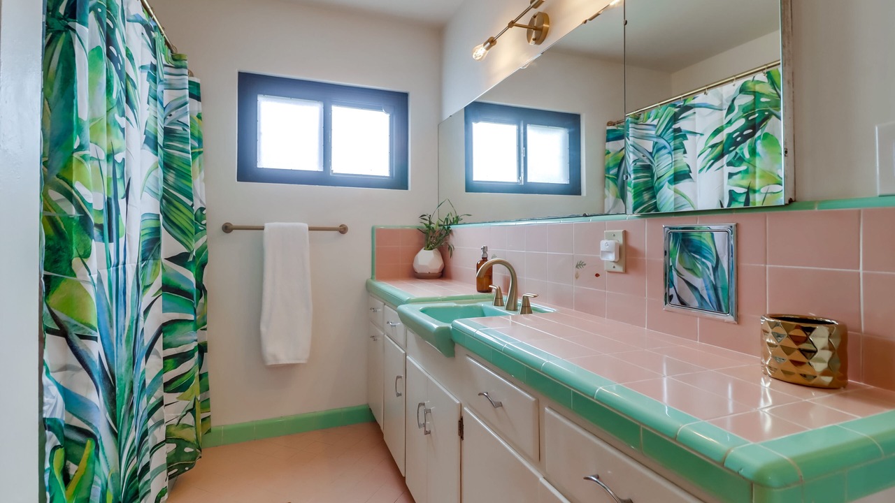 Photo of Bathroom in Harborview