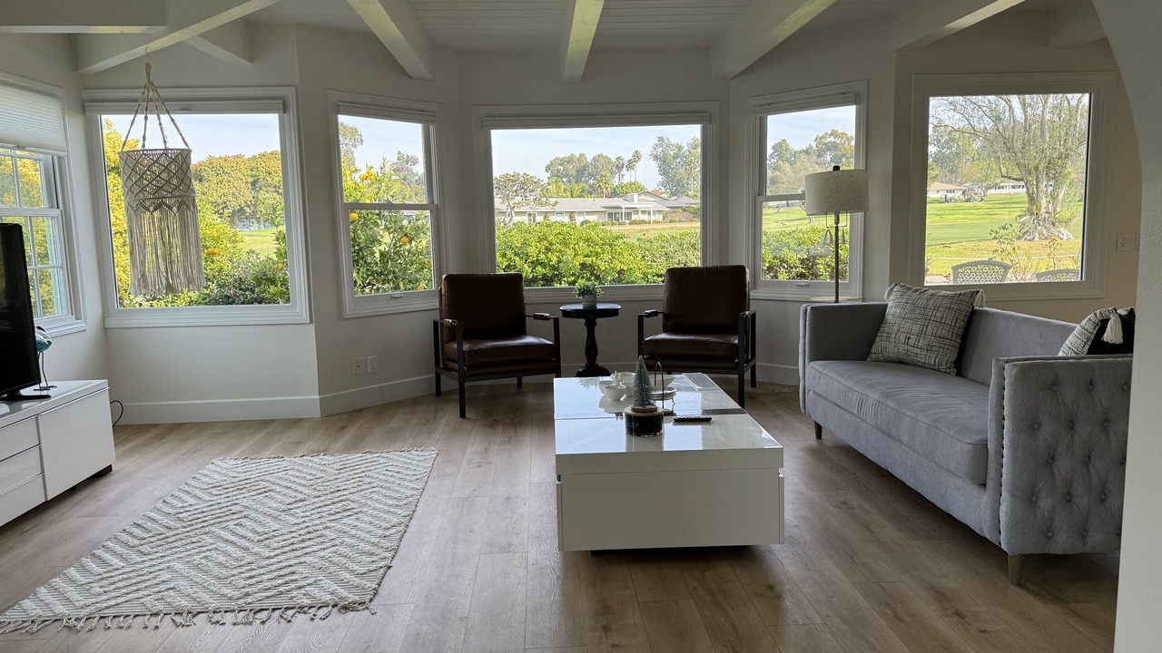 Photo of Livingroom in Lake San Marcos