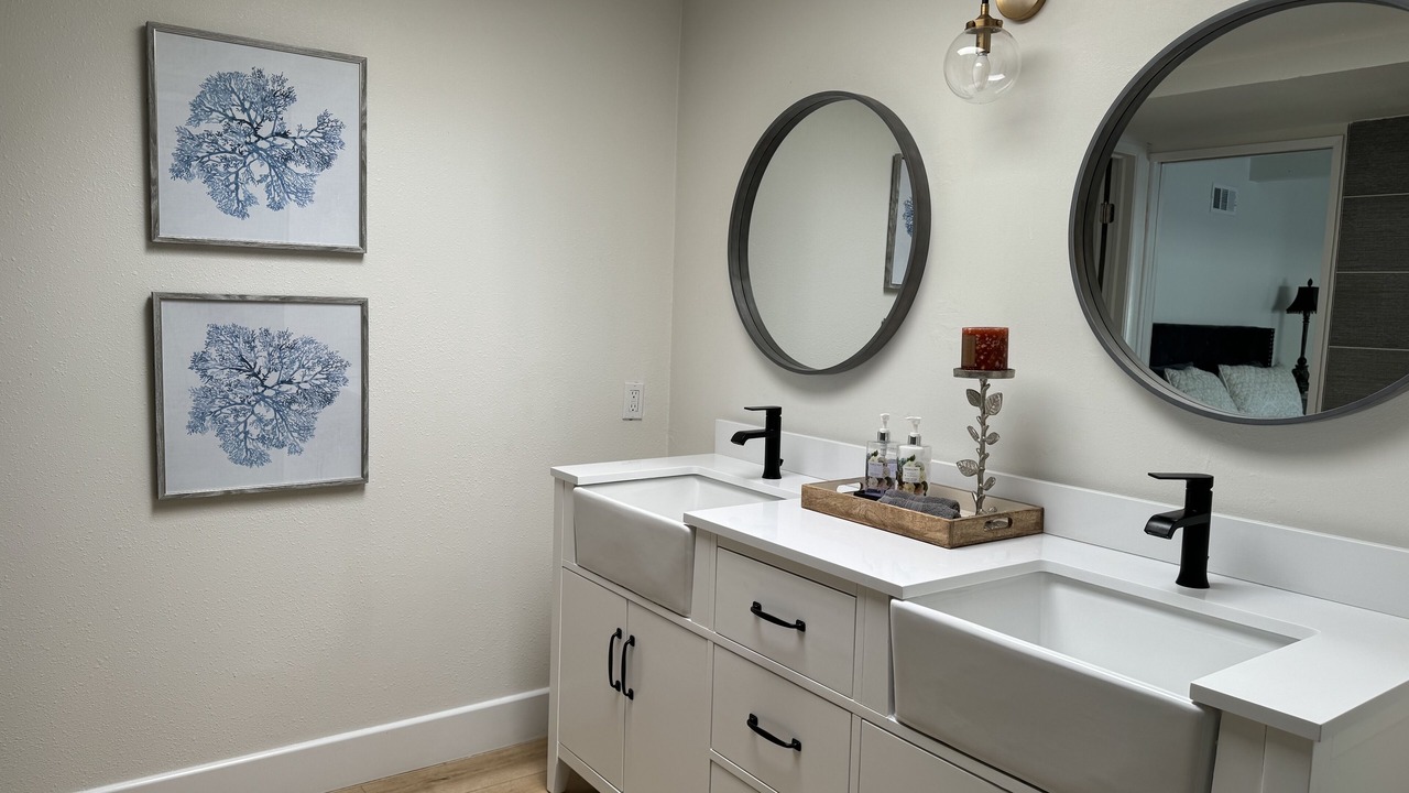 Photo of Bathroom in Lake San Marcos