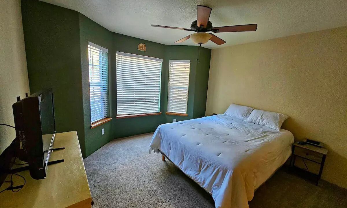 Photo of Bedroom in Susanville