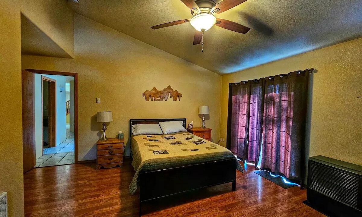 Photo of Bedroom in Susanville