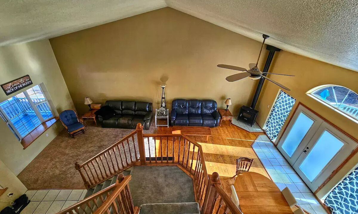 Photo of Livingroom in Susanville