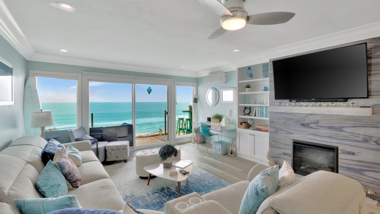 Photo of Livingroom in Solana Beach