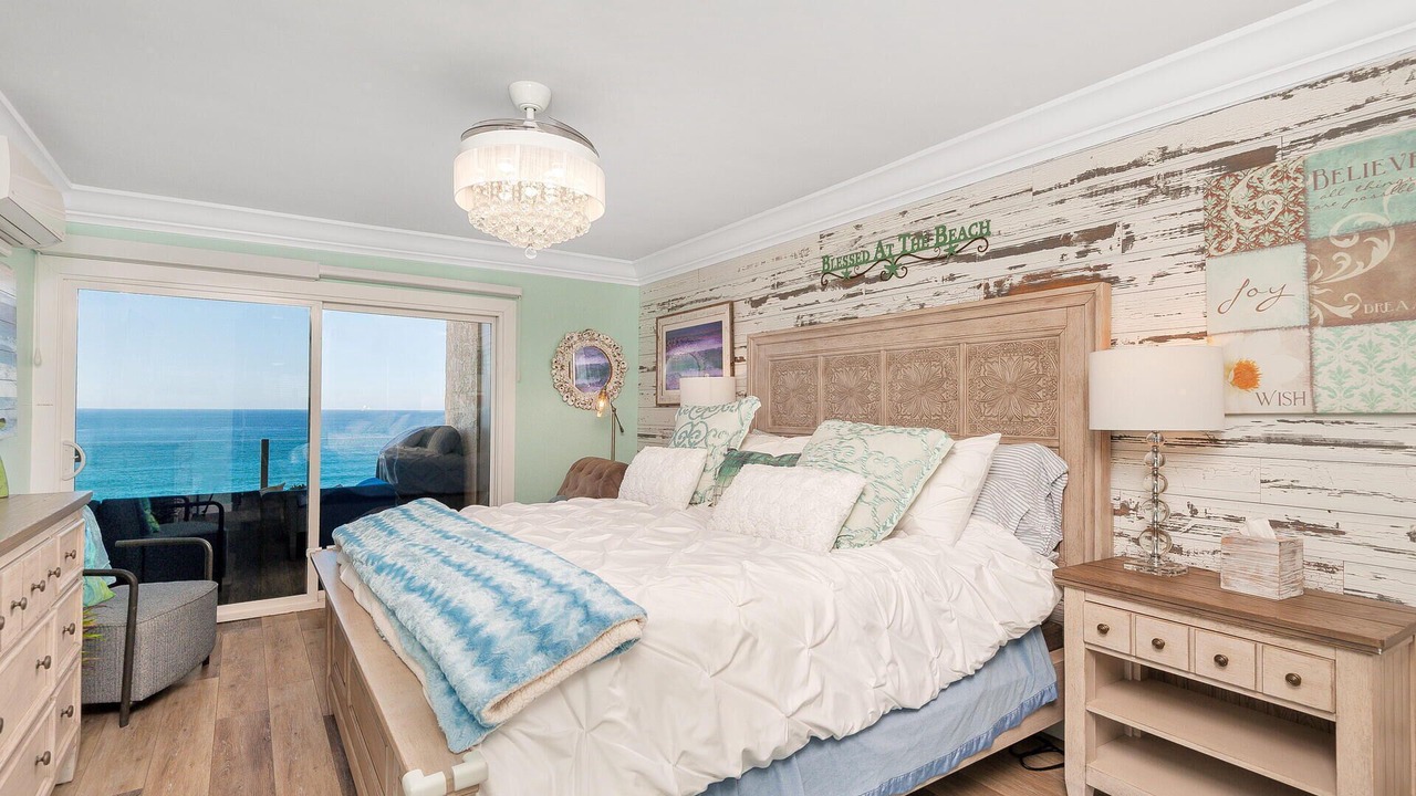 Photo of Bedroom in Solana Beach
