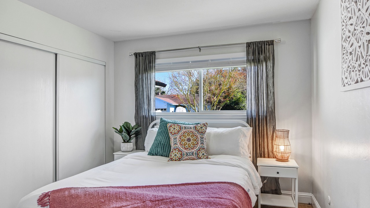 Photo of Bedroom in Santa Rosa