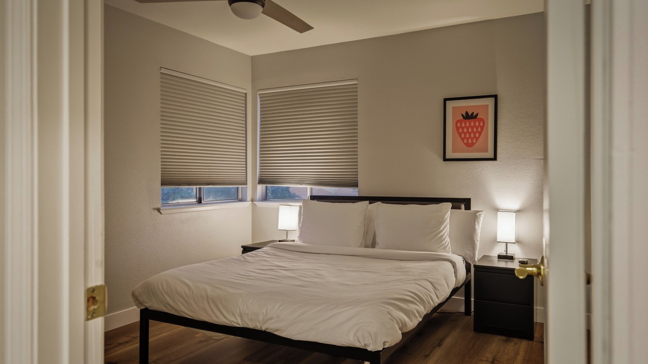 Photo of Bedroom in Canyon Gate Master