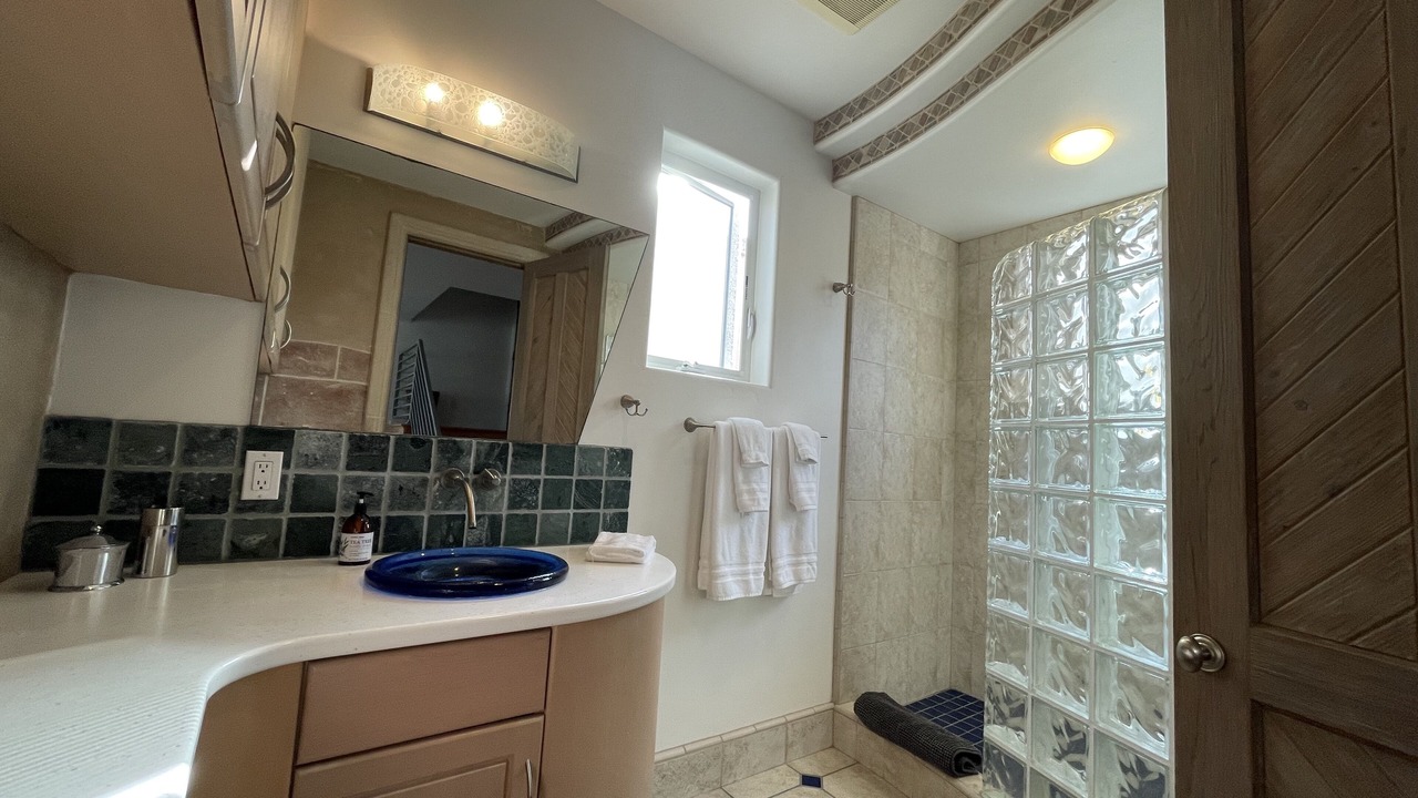 Photo of Bathroom in Shell Beach