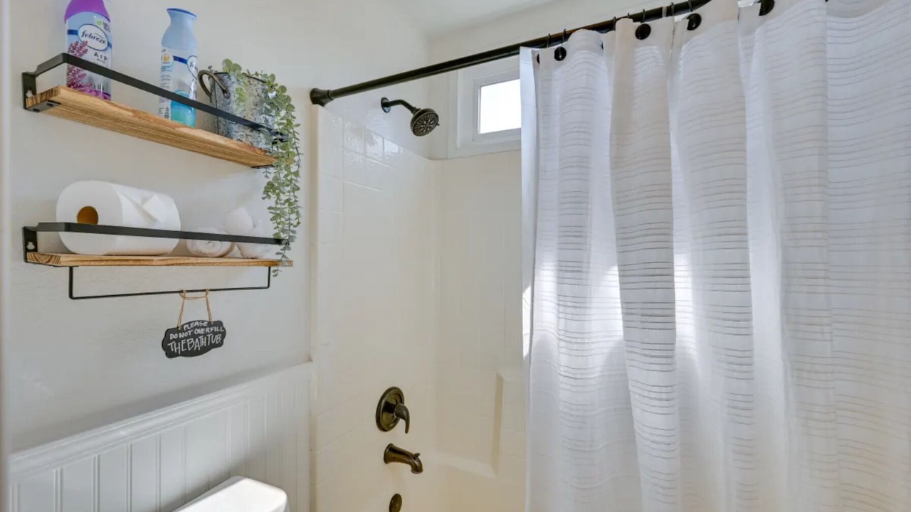 Photo of Bathroom in San Ysidro