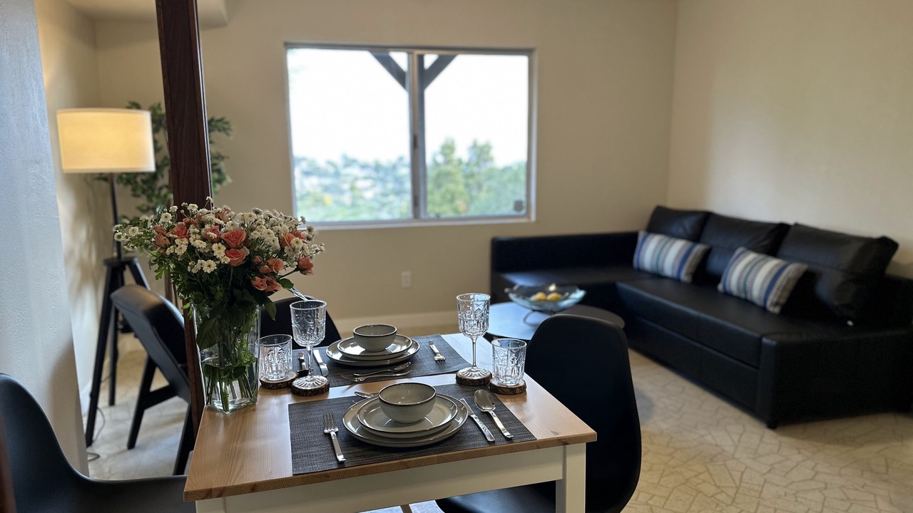 Photo of Livingroom in Belmont