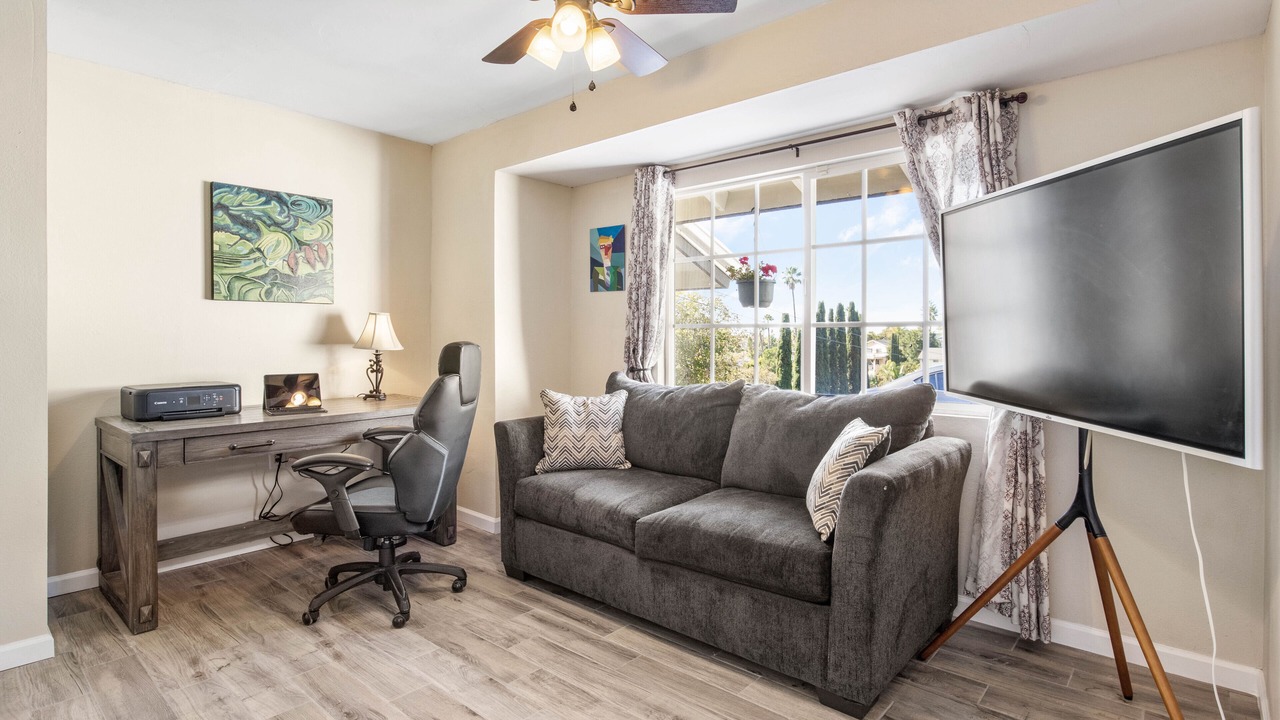 Photo of Livingroom in Vista
