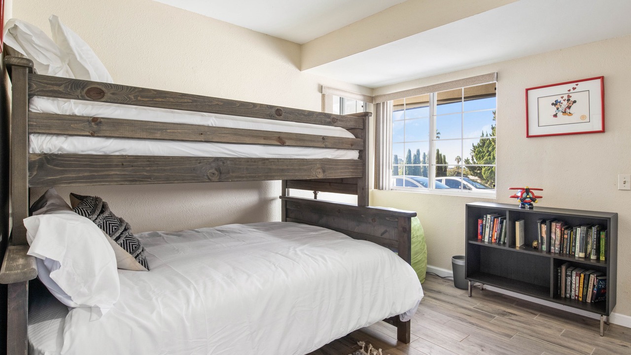 Photo of Bedroom in Vista