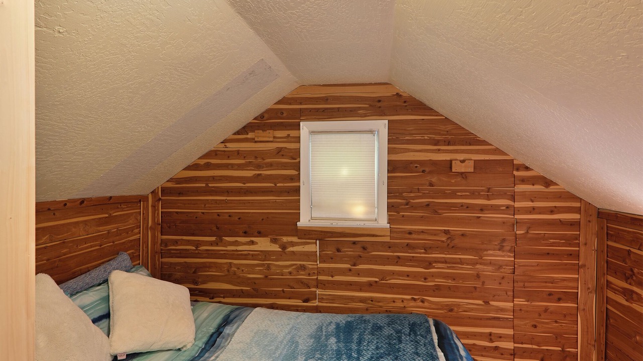 Photo of Bedroom in Mount Shasta