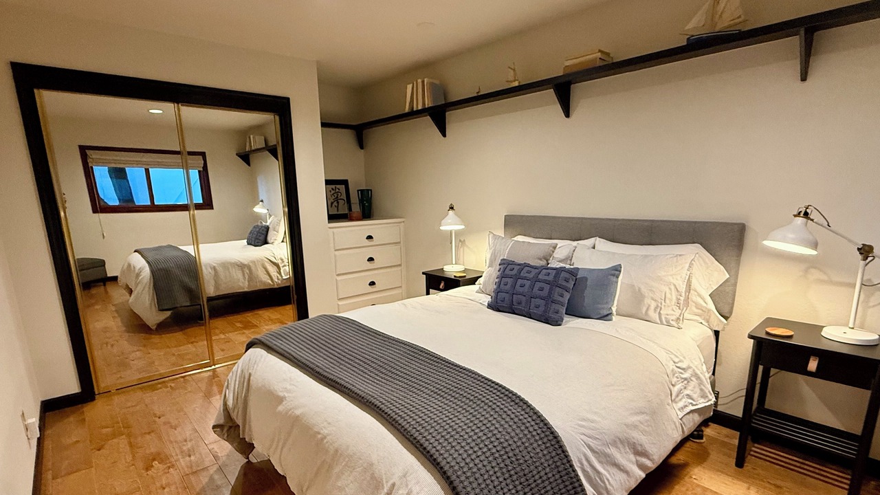Photo of Bedroom in Shepherd Canyon