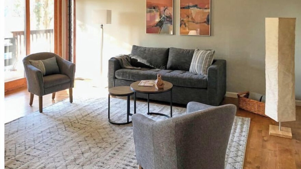 Photo of Livingroom in Shepherd Canyon