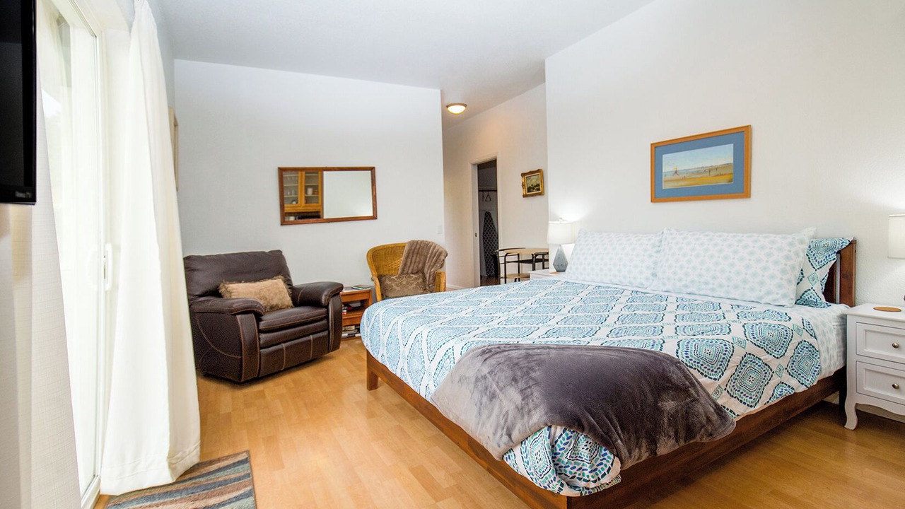 Photo of Bedroom in Shelter Cove
