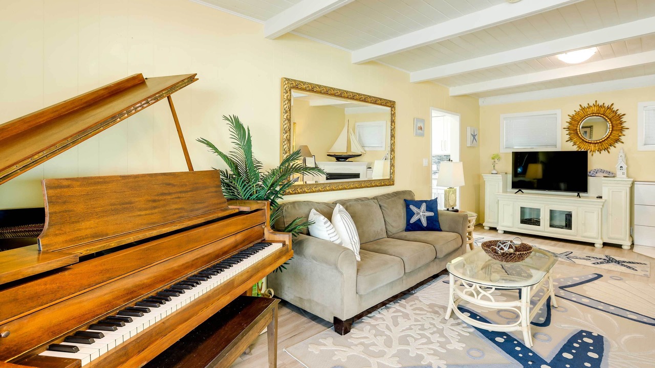 Photo of Livingroom in Oceano