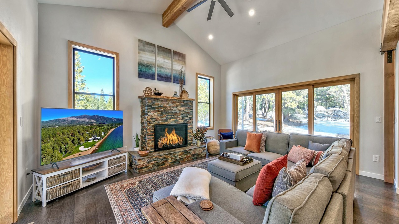 Photo of Livingroom in Tahoe Paradise
