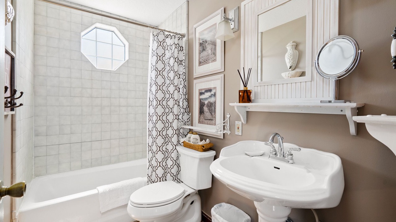 Photo of Bathroom in Templeton