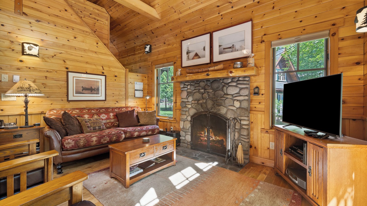 Photo of Livingroom in Camp Sherman