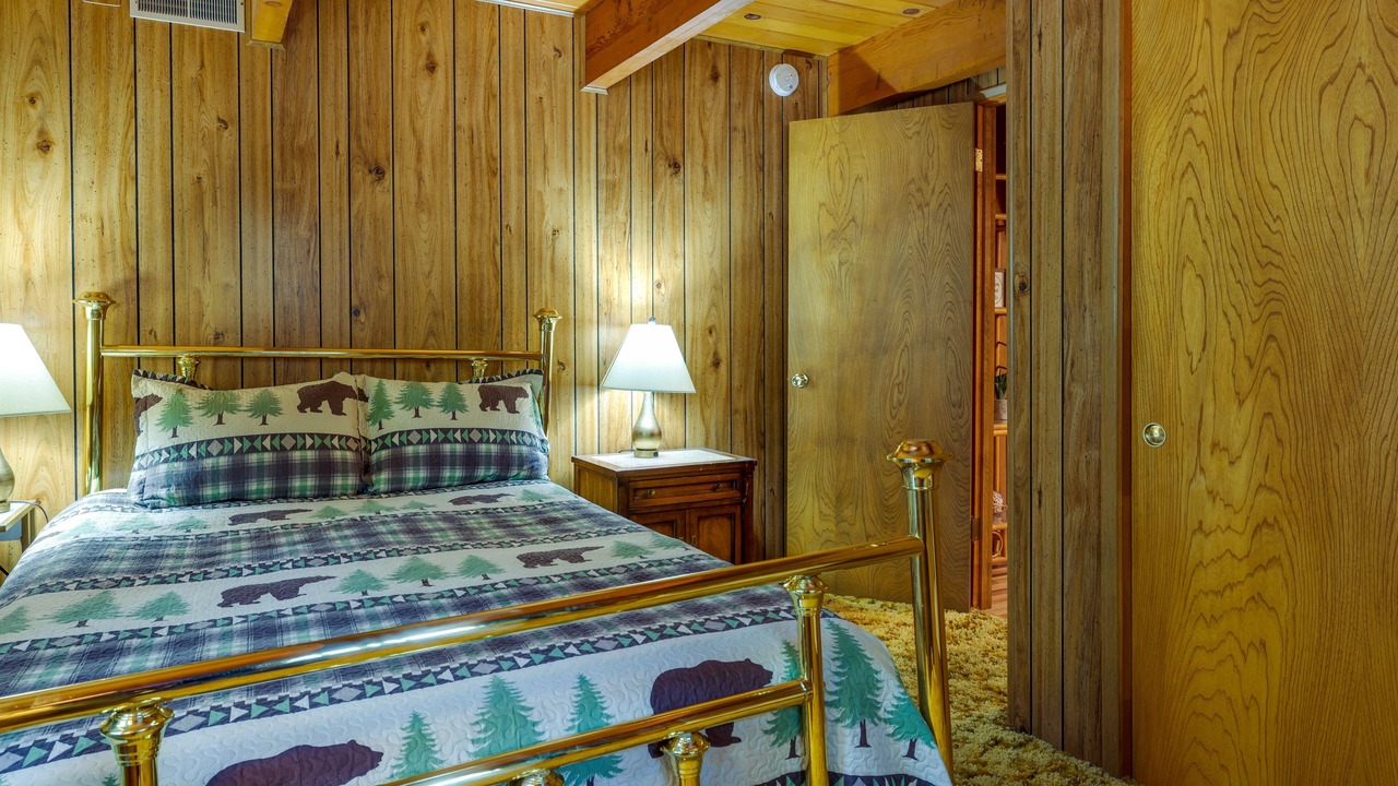 Photo of Bedroom in Twain Harte