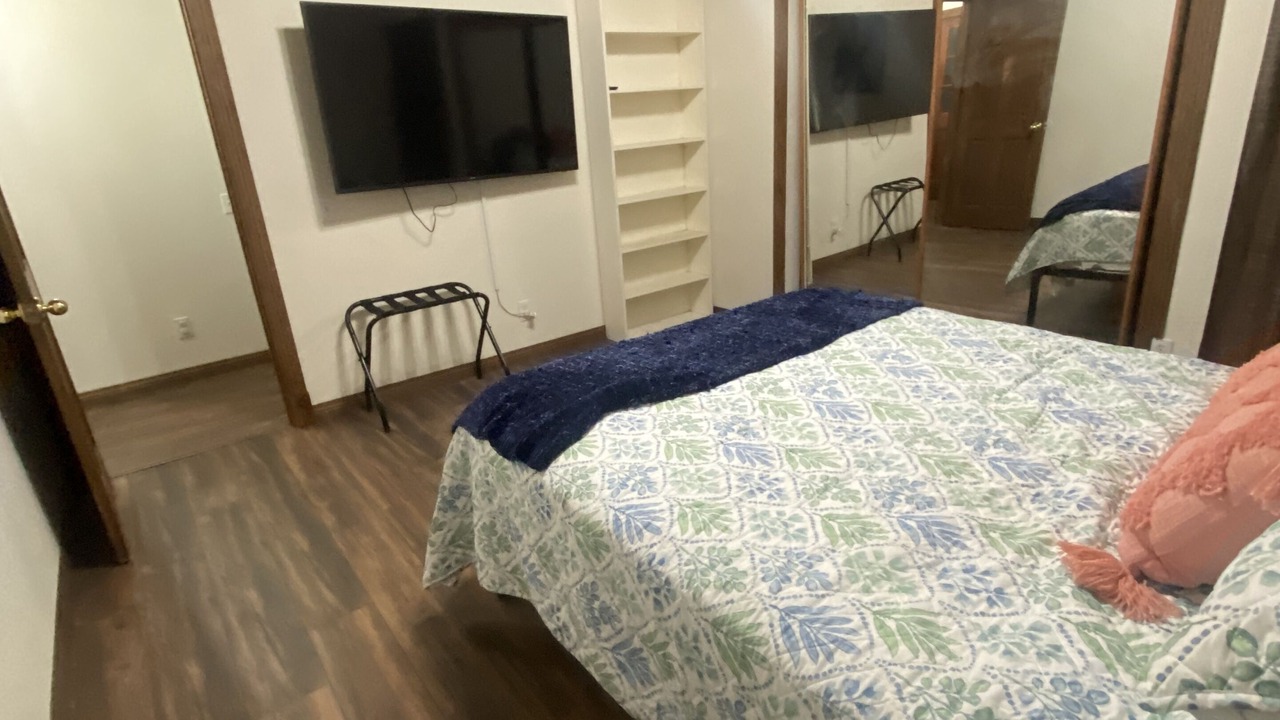 Photo of Bedroom in Leona Valley