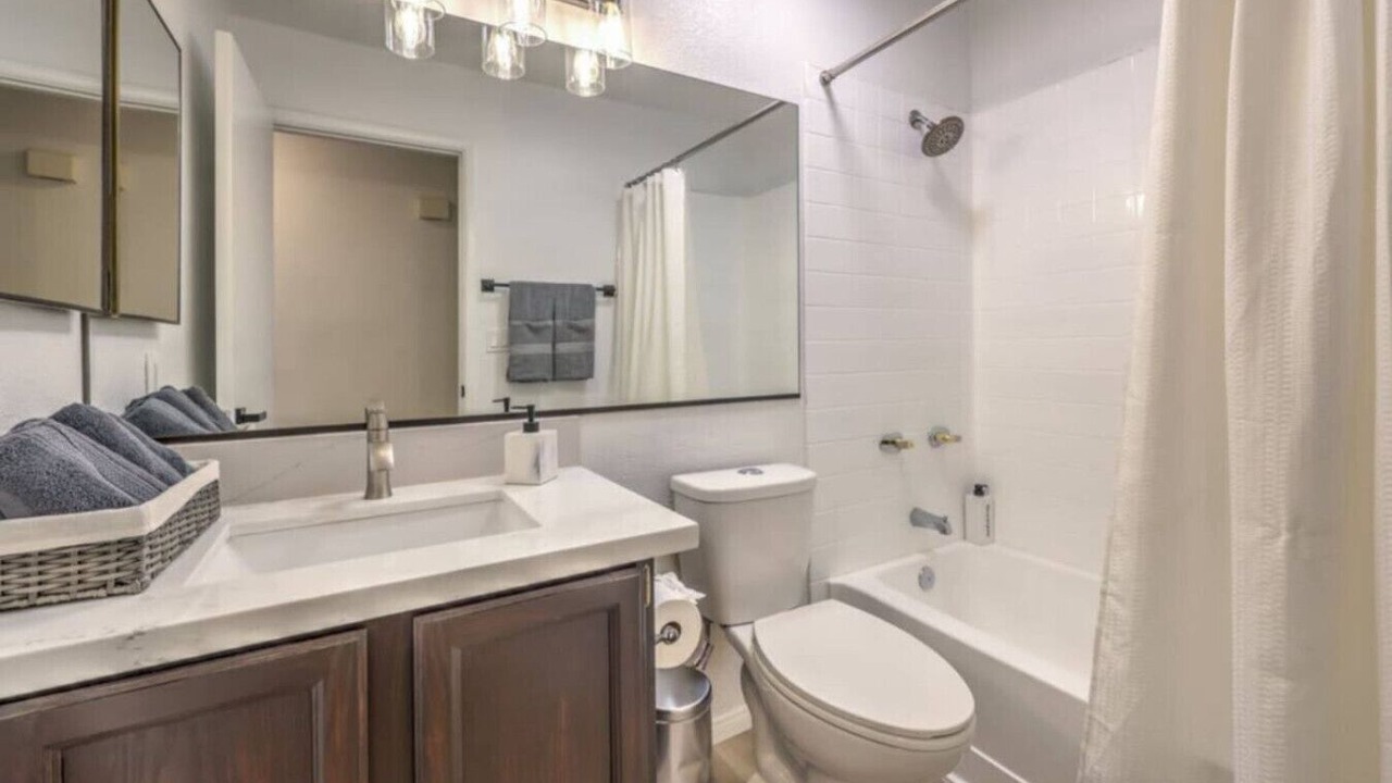 Photo of Bathroom in Silverado Ranch