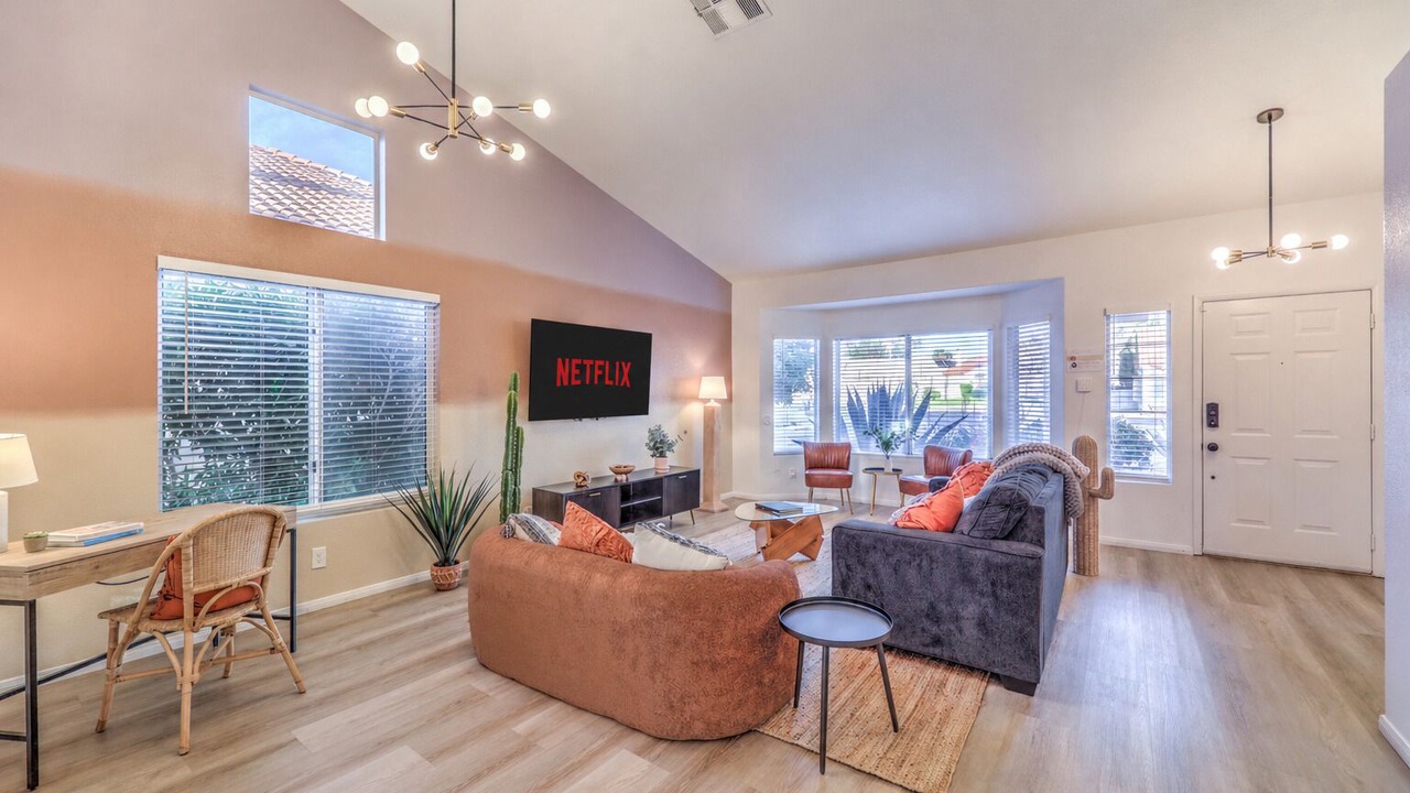 Photo of Livingroom in Silverado Ranch