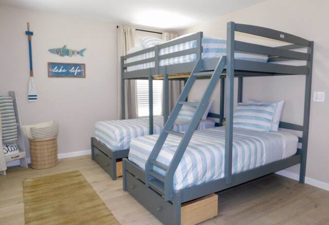 Photo of Bedroom in Holiday Shores