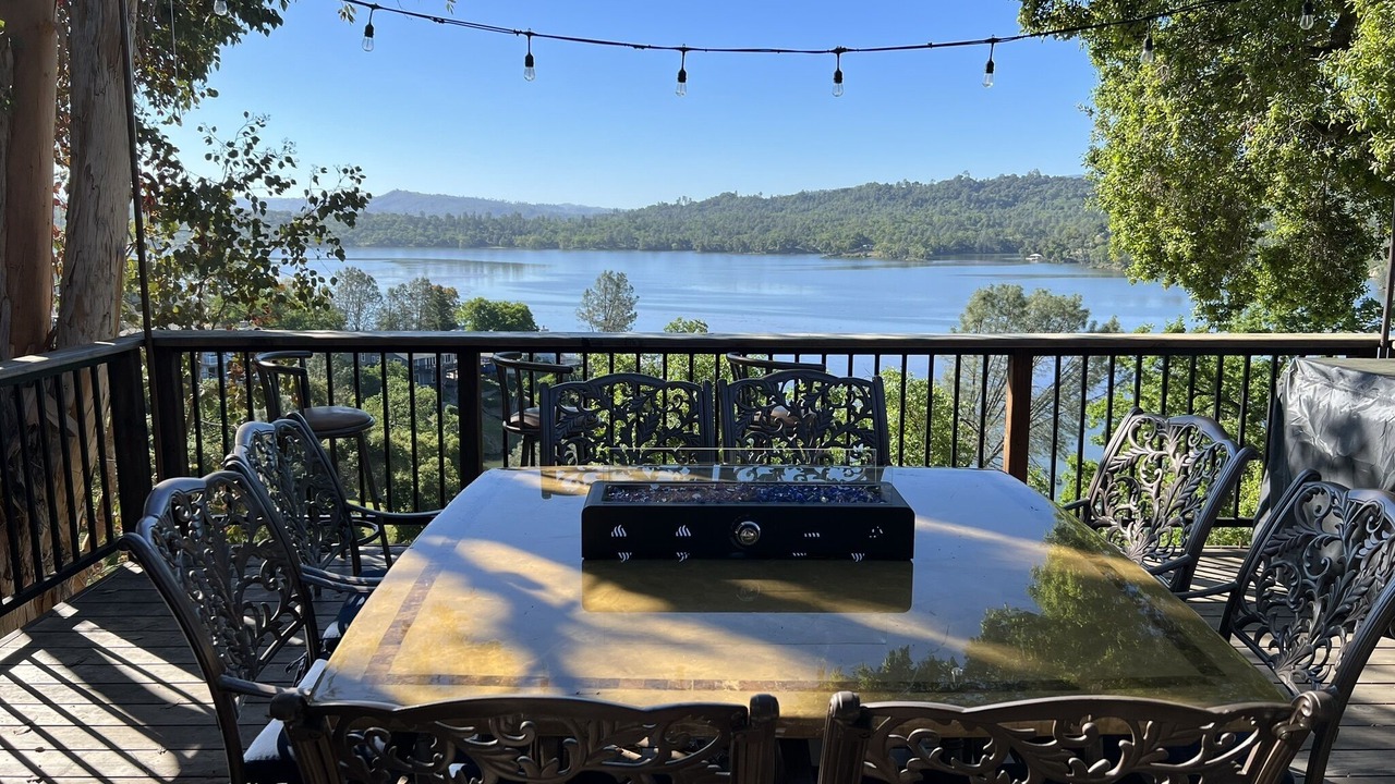 Photo of Outdoor in Oak Shores