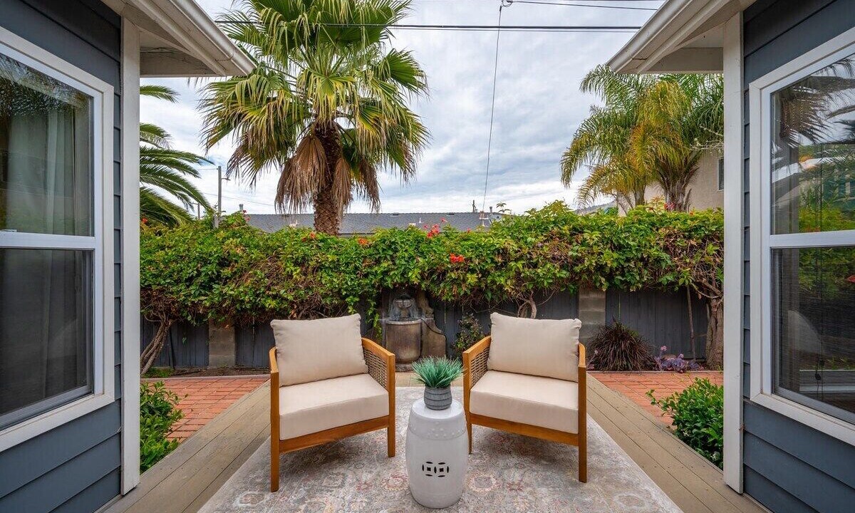 Photo of Patio Balcony in Shell Beach