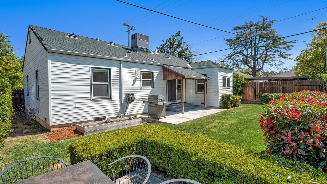 Photo of Patio Balcony in East Sacramento