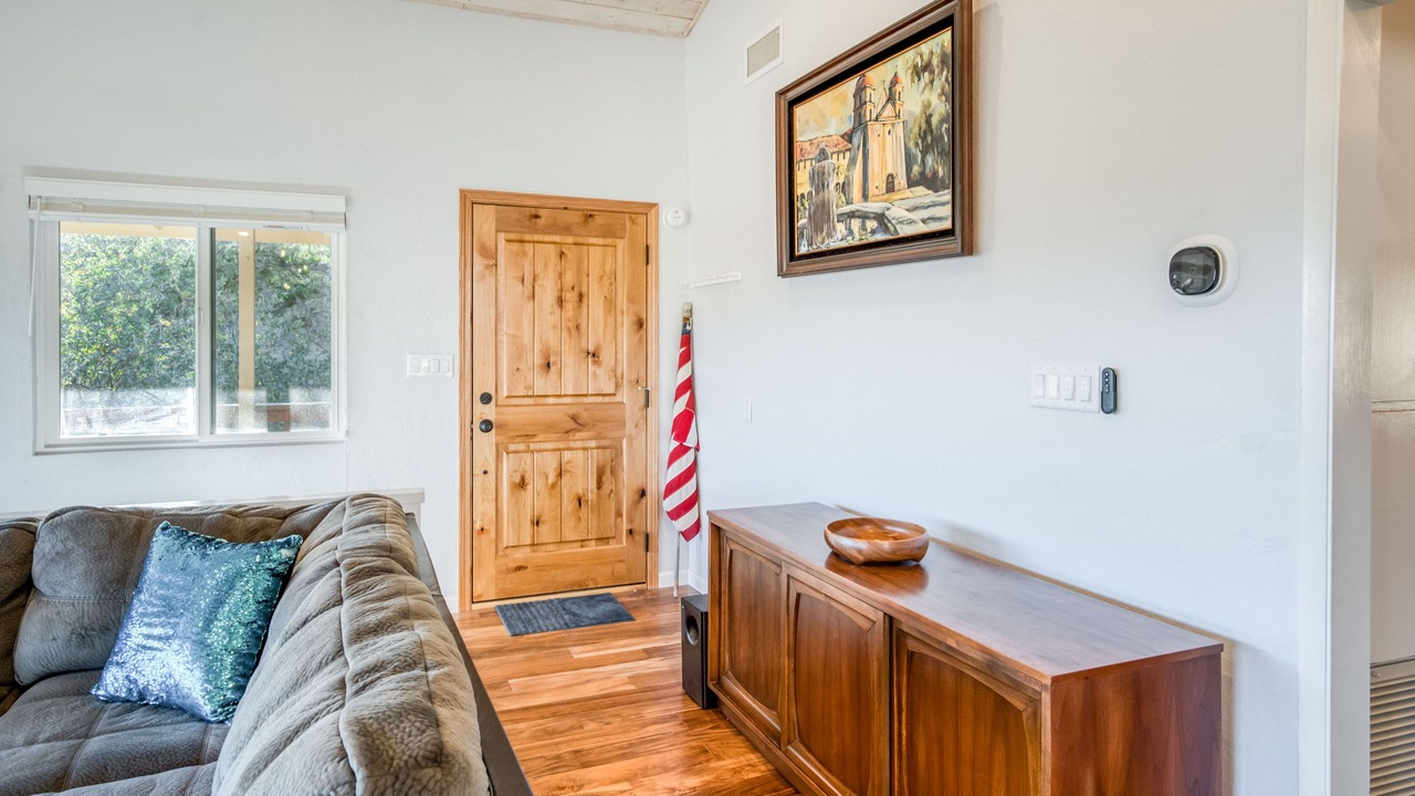 Photo of Livingroom in Oak Shores