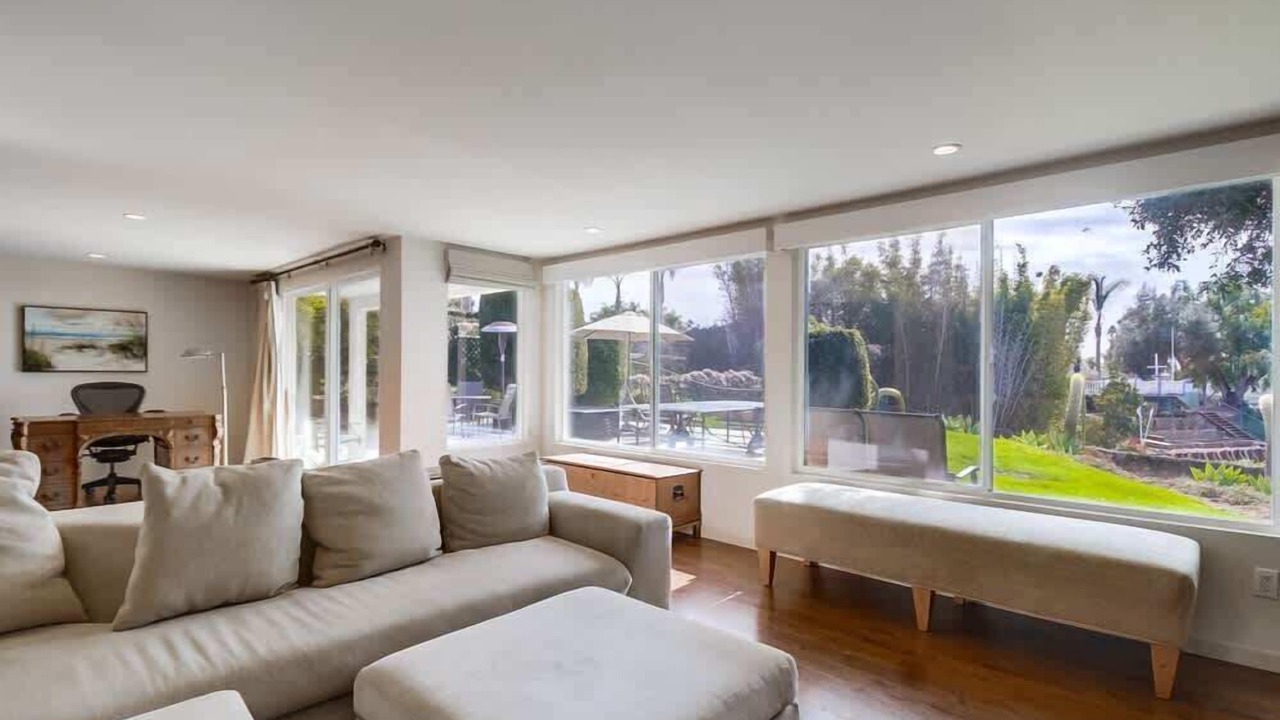 Photo of Bedroom in Bay Park