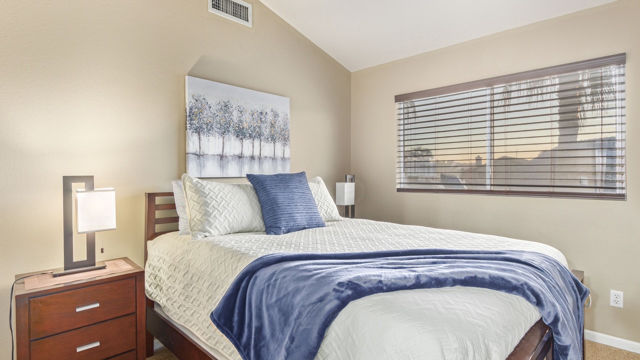 Photo of Bedroom in Mountain Crest