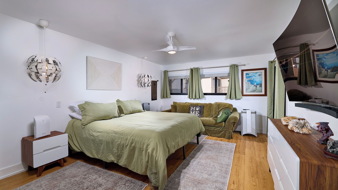 Photo of Bedroom in Solana Beach