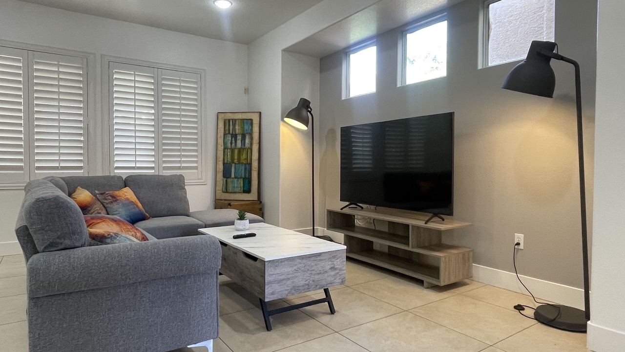 Photo of Livingroom in Spring Valley