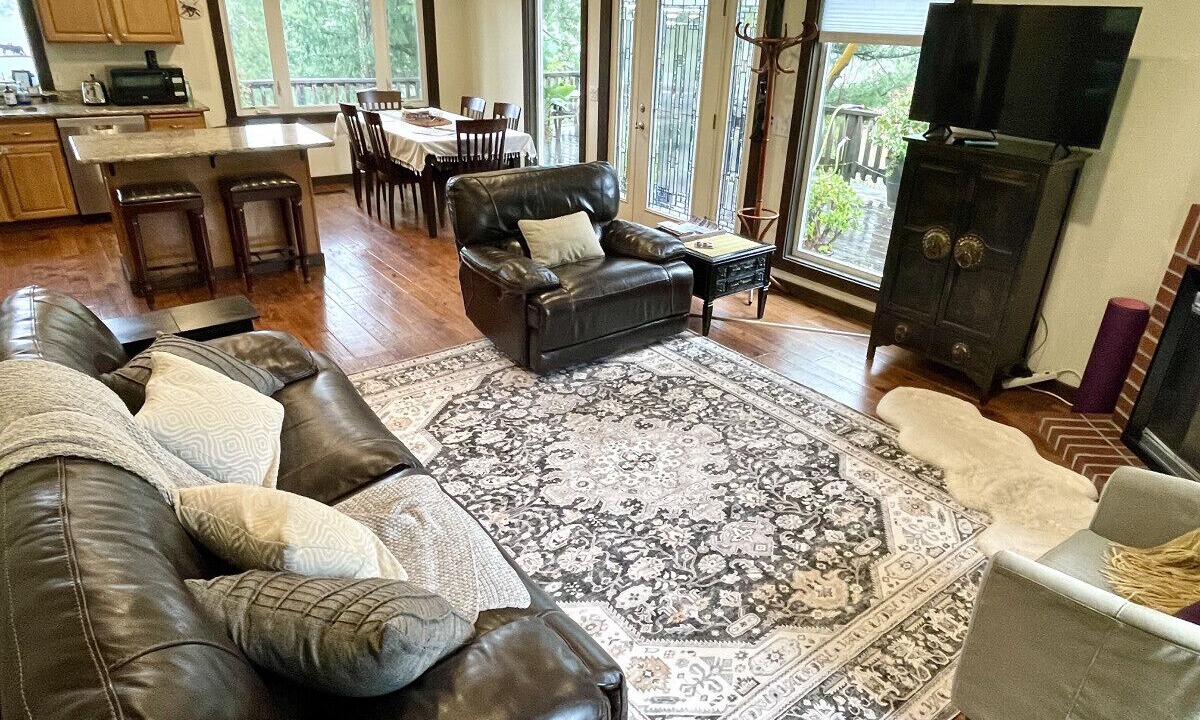 Photo of Livingroom in Myers Flat