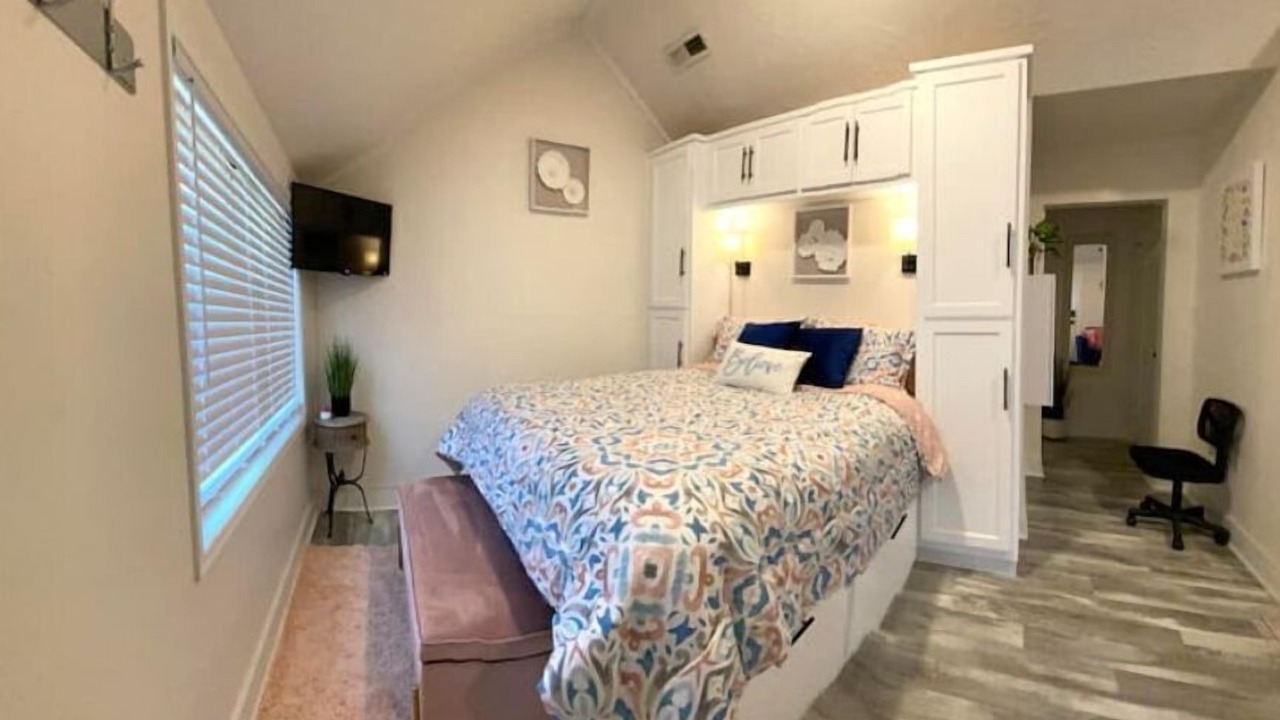 Photo of Bedroom in Homestead