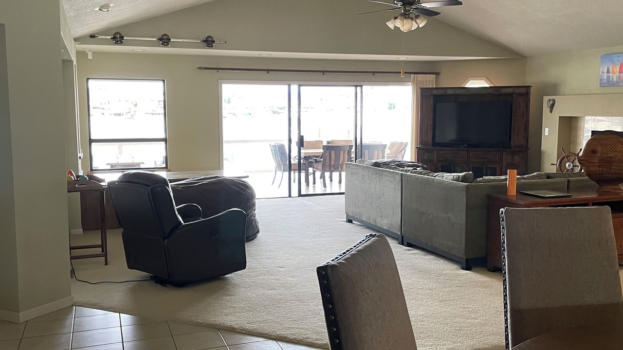 Photo of Livingroom in Discovery Bay