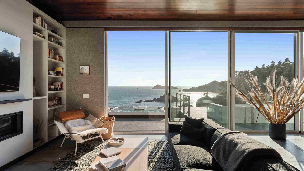 Photo of Livingroom in Anchor Bay