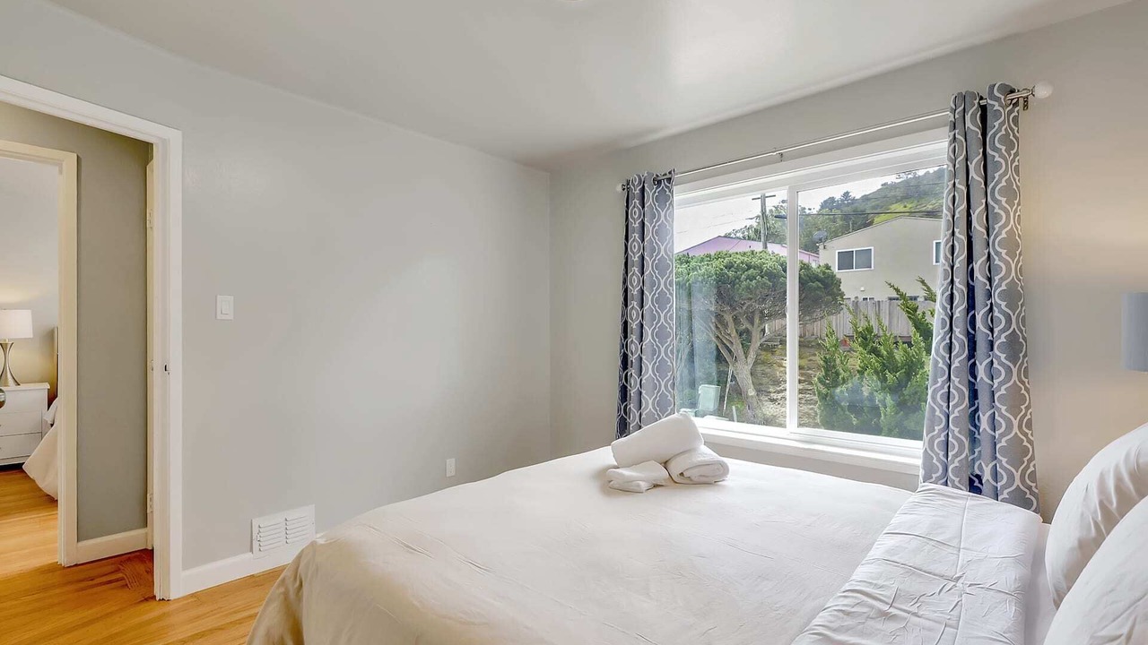 Photo of Bedroom in Daly City