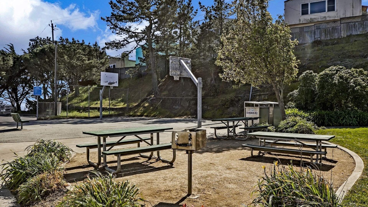 Photo of Outdoor in Daly City